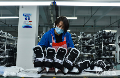 河北張家口 冰雪產(chǎn)業(yè)落地生根，戶外用品銷售迎發(fā)展新機