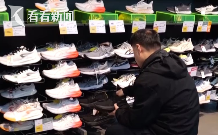 春日戶外裝備銷售大幅增長 運(yùn)動產(chǎn)品輕量化成趨勢